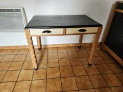 Old Table / Desk Revamped -Room Fold Zone cf6f705b 9cb0 4221 ae38 4f4be34fdc12