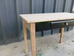 Office Table -Room Fold Zone d0acfc8f 29fe 4920 ab6e 9855f99c4d17