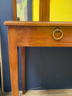 Dressing Table, Triptych Mirror And Tassel Lamps 28 Dressing Table, Triptych Mirror And Tassel Lamps -Room Fold Zone d13b0451 c015 4643 be83 eb183ada9d15