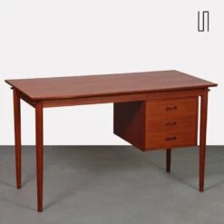 Scandinavian Desk By Arne Vodder For Sigh & Sons, 1960 -Room Fold Zone d2e2ac37 555e 44ae 9cc5 fa07751706de