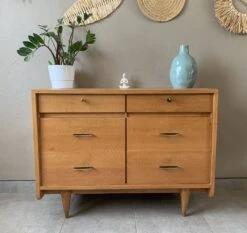 Large Vintage 6-drawer Chest Of Drawers From The 50s In Oak. -Room Fold Zone d323690b ef47 456e 96b9 88d087ca6256