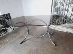 Large Chrome And Smoked Glass Table From The 70s 21 Large Chrome And Smoked Glass Table From The 70s -Room Fold Zone d430ee9e 1754 41ca aa22 450b05fdfa74