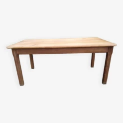 Old Farm Table -Room Fold Zone d4b5950d c567 42f8 8336 4baec7fb0f67