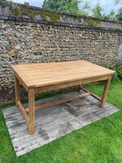 Solid Oak Farm Table For 6-8 People -Room Fold Zone d4bc74e9 c714 425a 8d99 2e0668328eb7