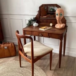 Vintage Art Deco Style Dressing Table -Room Fold Zone d6e4f2b0 1c2c 4870 ab97 7696a7cfacb9