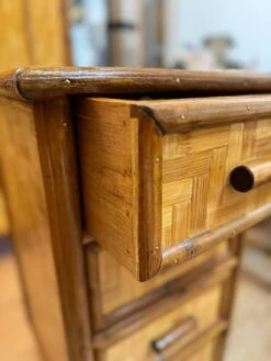 Woven Bamboo Desk From The 50s/60s -Room Fold Zone d8230ef3 3f32 47a2 8ea8 72ea227e55b4