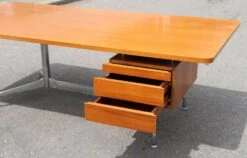 Vintage Charles & Ray Eames Desk -Room Fold Zone d972e745 d7f1 4206 ab46 9ffc21bb7e2c