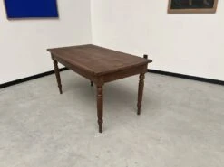 Old Walnut Bistro Table -Room Fold Zone d9ad2e24 798e 4a37 97d6 e5989c500f5b