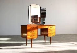 Vintage Dressing Table | 60s | Sweden -Room Fold Zone dc10ef15 286b 4c4c 84f5 97332f687a83