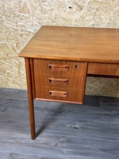 60er 70er Jahre Teak Writing Desk Schreibtisch Von Gunnar Nielsen Für Tibergaard -Room Fold Zone dcff8ddd 49fb 4da8 bf82 9fe8f5608d33