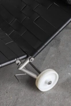 Daybed By FabiaanVan Severen, Belgium, 1996 -Room Fold Zone de795ff1 2c62 4477 9b8d abcdf08bf79f