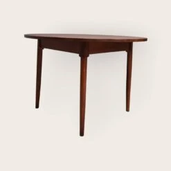 Table à Manger Du Milieu Du Siècle -Room Fold Zone df54fffe eafd 4d7b 877c 3dc4d7d1cc52