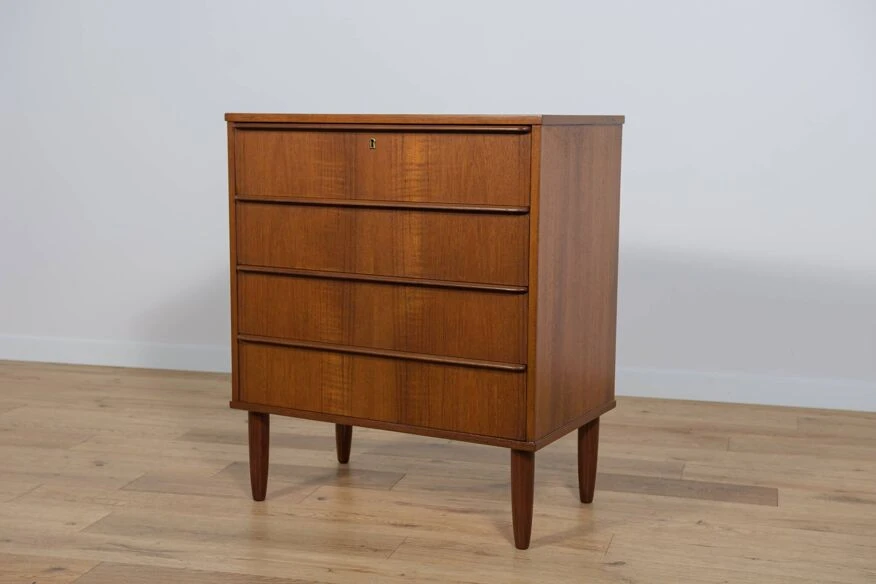 Mid-Century Danish Teak Dresser, 1960s 3 Mid-Century Danish Teak Dresser, 1960s