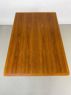 Table à Manger Extensible En Teck, Danemark, 1960s -Room Fold Zone e2f6a53a 28ff 42f4 832f 9ad80d3e3bb6