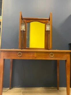 Dressing Table, Triptych Mirror And Tassel Lamps 35 Dressing Table, Triptych Mirror And Tassel Lamps -Room Fold Zone e57caf6b 296a 4700 91de 139105f172c2