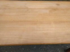 Old Farm Table -Room Fold Zone e623bbfa 5e33 4315 b069 f9b69b2608fa