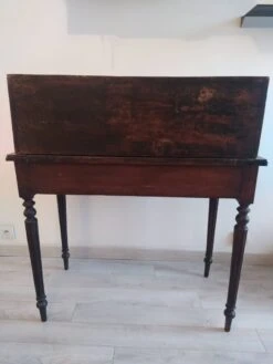 Tiered Desk -Room Fold Zone e88b5d0c 90e3 4e0f b176 1a0126b4efc5