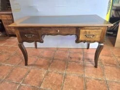 Old Louis XV Style Desk In Solid Oak -Room Fold Zone e97aa6fd 3b66 4eba aa8d 73829f59792d
