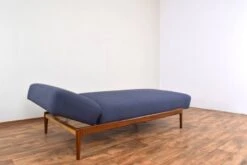 Mid-Century Danish Teak Daybed, 1960s. -Room Fold Zone eac7c9bc 1b95 4df8 b78b d0c48eed409f