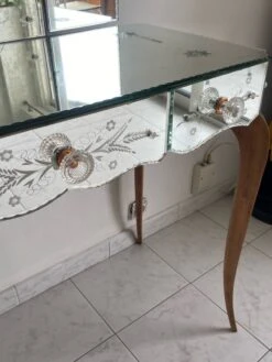 Venetian Dressing Table Mirror 1950s -Room Fold Zone edb8f7f2 80c3 41f4 b1ef 56897a3ce4aa