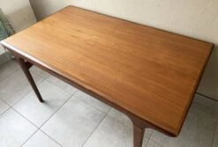 Danish Teak Dining Table By Johannes Andersen, 1960 -Room Fold Zone f0ae5a7b c5ab 46fb 8b71 e4b1984d27b4