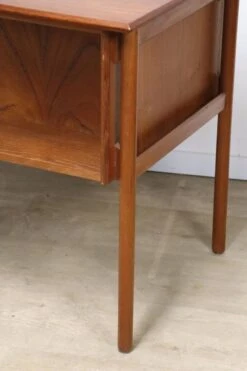 Scandinavian Teak Desk By Gunnar Nielsen Tibergaard, 1960 -Room Fold Zone f15ad9cb c8de 4e25 9a93 689fd618bcc7