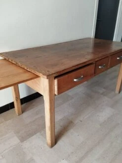 Farmhouse Table -Room Fold Zone f1c6c7fa e39a 43e3 a534 f5f0fb1c9ae2