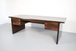 Important Ebony Desk From Macassar 1970s -Room Fold Zone f269d156 5283 45e5 a4b4 742cc1b9fa52