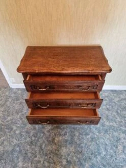 Wooden Chest Of 3 Drawers -Room Fold Zone f38213db fd1d 4a47 b084 a326e26d7549