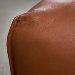 Le Bambole Lounge Chair & Footrest By Mario Bellini For B&B Italia, 1972 -Room Fold Zone f4eef9b6 a620 4217 be2e 049660ab0b97