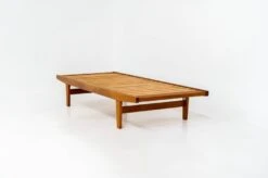 “H9” Daybed In Oak By Poul M. Volther For FDB Møbler (Denmark, 1960s). -Room Fold Zone f6d4bd04 92ff 4b4e a958 a9ae2f591098