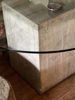 Round Table By Sergio & Giorgio Saporiti -Room Fold Zone f86c39d5 f20a 4d31 a498 962187519934