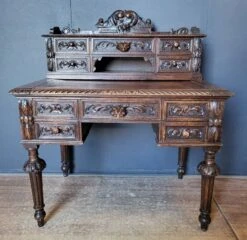 19th Century Renaissance Tiered Desk In Oak -Room Fold Zone f8c78638 507e 4f74 b334 d2fdbc628abe