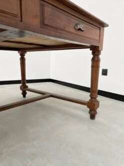 Oak Drapery Work Table 1900 -Room Fold Zone fb6efcf8 b936 40fb 9227 985b4b2fb1e1