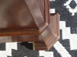 Large And Old Chest Of Drawers In Burl Walnut -Room Fold Zone fc291d07 99a5 4440 9a70 d6b63b4adcd2