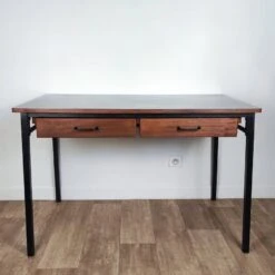 60s Desk -Room Fold Zone fe6222f5 0b6d 4b15 b580 4571cf33f8cd